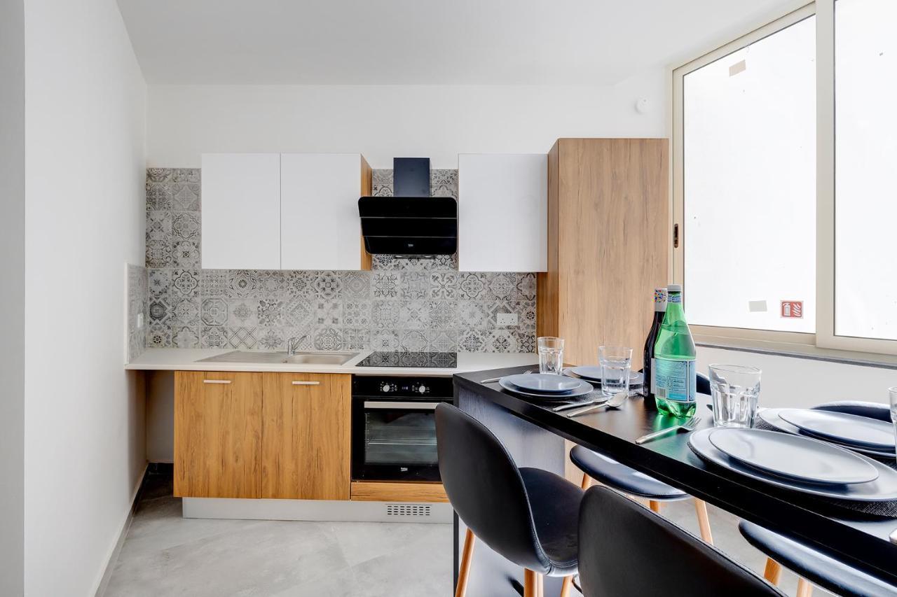 Perfect Location, Modern 2Br Apartment Sliema Exterior photo