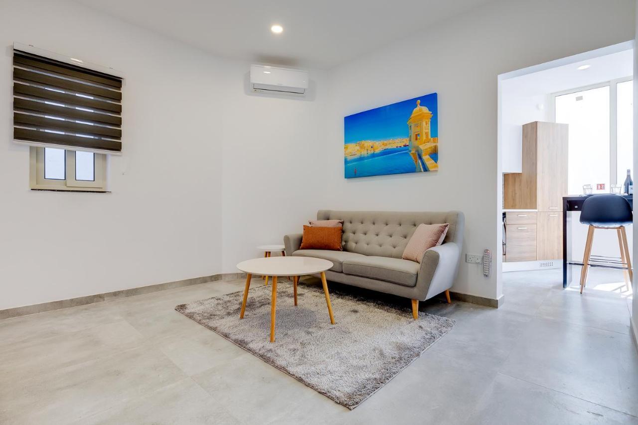 Perfect Location, Modern 2Br Apartment Sliema Exterior photo